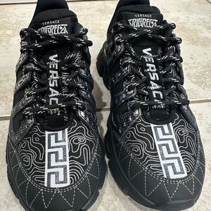 Versace shoes size IT 39.5